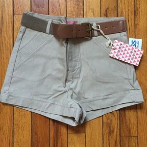 Kahki shorts